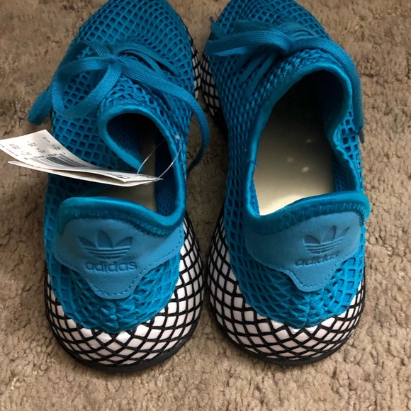 Brand New Adidas - Picture 6 of 6